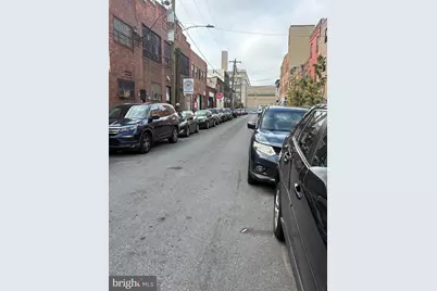 2005 S Juniper Street, Philadelphia, PA 19148 - Photo 3