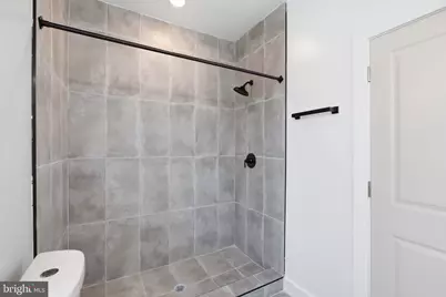 1027 W Arizona Street, Philadelphia, PA 19133 - Photo 25