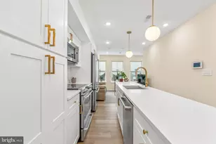 1739 S 5th St, Philadelphia, PA 19148 - Photo 3