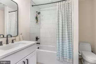 1739 S 5th St, Philadelphia, PA 19148 - Photo 13