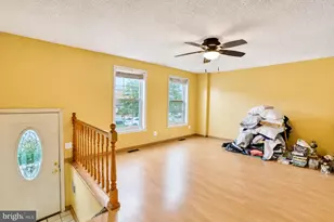 4241 Chalfont Pl, Philadelphia, PA 19154 - Photo 3