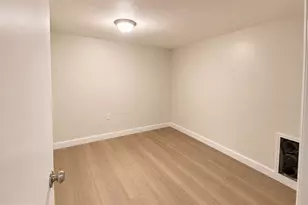 2119 Hoffnagle St, Philadelphia, PA 19152 - Photo 11