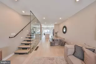 2028 Pemberton St, Philadelphia, PA 19146 - Photo 9