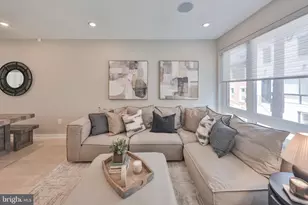 2028 Pemberton St, Philadelphia, PA 19146 - Photo 9