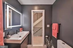 2028 Pemberton St, Philadelphia, PA 19146 - Photo 29