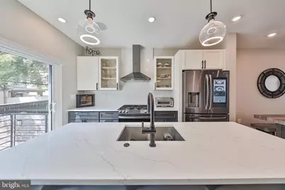 2028 Pemberton Street, Philadelphia, PA 19146 - Photo 19