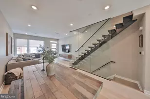 2028 Pemberton St, Philadelphia, PA 19146 - Photo 15