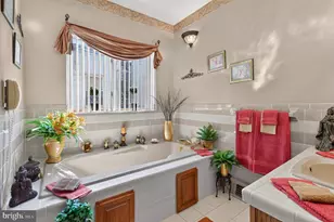 2441 S 13th St, Philadelphia, PA 19148 - Photo 25