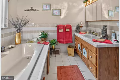 2441 S 13th Street, Philadelphia, PA 19148 - Photo 27