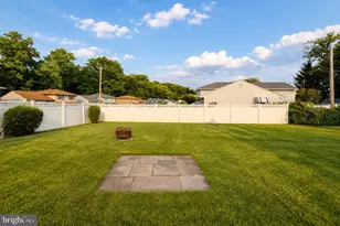9745 Portis Rd, Philadelphia, PA 19115 - Photo 37