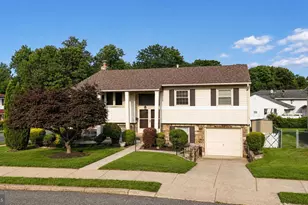 9745 Portis Rd, Philadelphia, PA 19115 - Photo 3