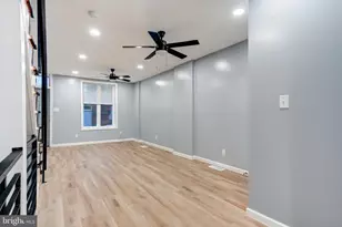 2010 S Chadwick St, Philadelphia, PA 19145 - Photo 9