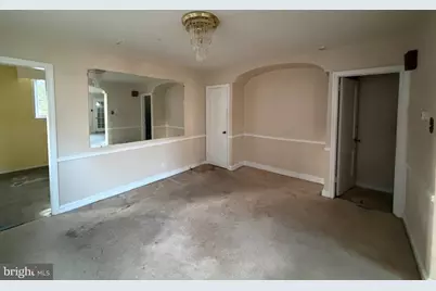 941 E Slocum Street, Philadelphia, PA 19150 - Photo 9