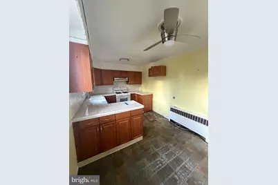 941 E Slocum Street, Philadelphia, PA 19150 - Photo 13
