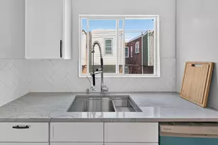 5637 N Warnock St, Philadelphia, PA 19141 - Photo 13