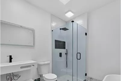 5637 N Warnock Street, Philadelphia, PA 19141 - Photo 23