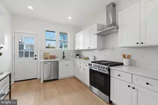 2345 S Bancroft St, Philadelphia, PA 19145 - Photo 9