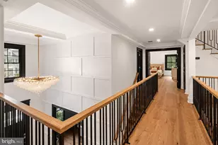 8506 Parkwood Ln, Philadelphia, PA 19128 - Photo 15