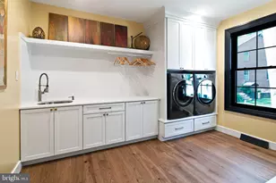 8506 Parkwood Ln, Philadelphia, PA 19128 - Photo 13