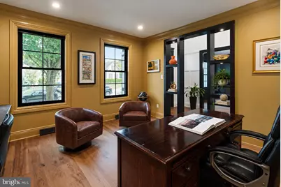 8506 Parkwood Lane, Philadelphia, PA 19128 - Photo 5