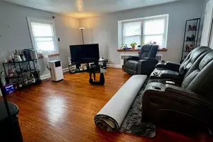 2 E McPherson St, Philadelphia, PA 19119 - Photo 5