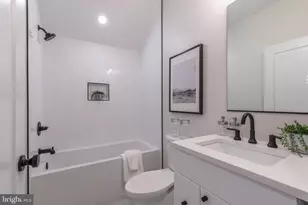 1754 Wylie St, Philadelphia, PA 19130 - Photo 17