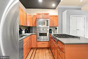 916 Clinton St, Philadelphia, PA 19107 - Photo 7