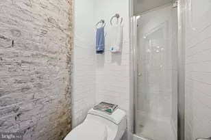 916 Clinton St, Philadelphia, PA 19107 - Photo 19