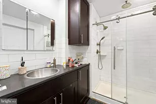 916 Clinton St, Philadelphia, PA 19107 - Photo 37