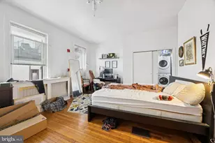 916 Clinton St, Philadelphia, PA 19107 - Photo 17