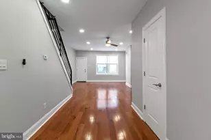 1602 S LeCount St, Philadelphia, PA 19145 - Photo 9
