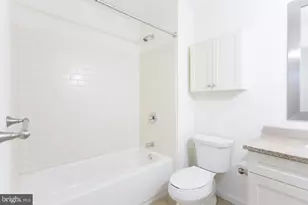312322 Walnut St, Philadelphia, PA 19106 - Photo 7