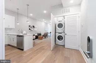 52 W Washington Ln, Philadelphia, PA 19144 - Photo 13