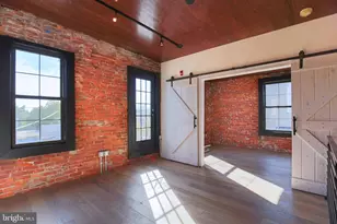 1900 Waterloo St, Philadelphia, PA 19122 - Photo 3