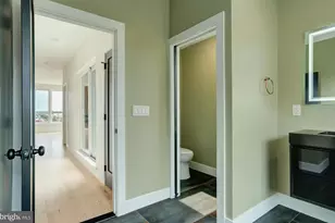 2536 E Madison St, Philadelphia, PA 19134 - Photo 21