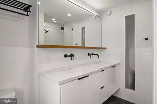 2207 Pine St, Philadelphia, PA 19103 - Photo 41