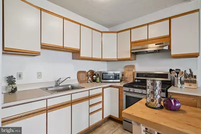 2401 Pennsylvania Avenue #19A3, Philadelphia, PA 19130 - Photo 7
