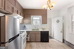 1728 Church Ln, Philadelphia, PA 19141 - Photo 9