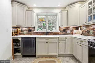 8400 Rising Sun Ave, Philadelphia, PA 19111 - Photo 15