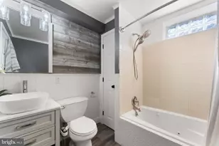 1136 Leopard St, Philadelphia, PA 19123 - Photo 25