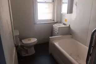 231 S 61st St, Philadelphia, PA 19139 - Photo 7