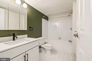 1500 Locust St, Philadelphia, PA 19102 - Photo 21