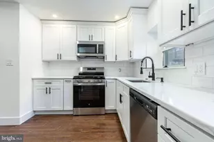 1905 S Alder St, Philadelphia, PA 19148 - Photo 9