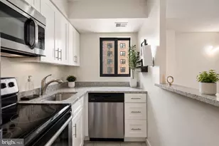 1420 Locust St, Philadelphia, PA 19102 - Photo 3