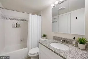 1420 Locust St, Philadelphia, PA 19102 - Photo 7