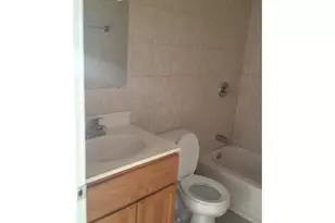 2127 S 8th St, Philadelphia, PA 19148 - Photo 3