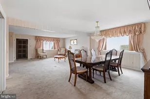 8027 Narvon St, Philadelphia, PA 19136 - Photo 5