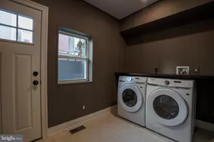 526 Moore St, Philadelphia, PA 19148 - Photo 9