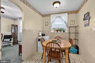 2003 Oakmont St, Philadelphia, PA 19152 - Photo 15