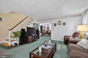 2003 Oakmont St, Philadelphia, PA 19152 - Photo 3